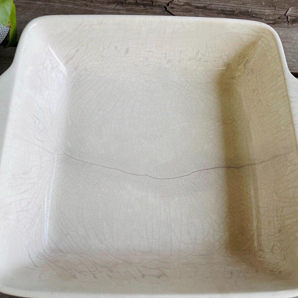Vintage Sheffield Strawberries n Cream Stoneware Baking Dish 70s DAMAGED - Picture 2 of 6
